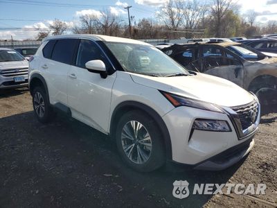 Czwarte zdjęcie samochodu z boku: 2023 NISSAN ROGUE SV VIN:JN8BT3BBXPW483668 - miniatura