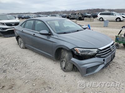 Czwarte zdjęcie samochodu z boku: 2020 VOLKSWAGEN JETTA S VIN:3VWCB7BU3LM028003 - miniatura