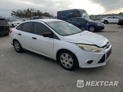 Czwarte zdjęcie samochodu z boku: 2014 FORD FOCUS S VIN:1FADP3E2XEL406422 - miniatura