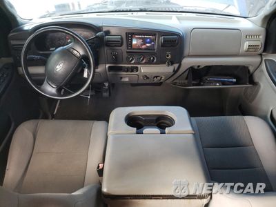 Zdjęcie 8 z 12 samochodu: 2006 FORD F250 SUPER DUTY VIN:1FTSW21P46EA27728 - miniatura