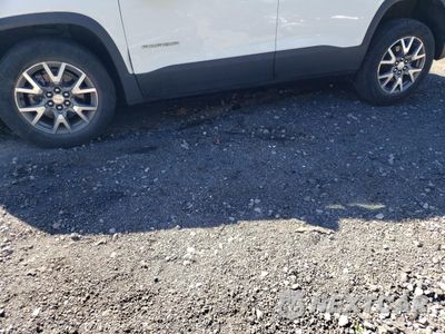 Zdjęcie 9 z 13 samochodu: 2023 GMC ACADIA SLT VIN:1GKKNML4XPZ117109 - miniatura