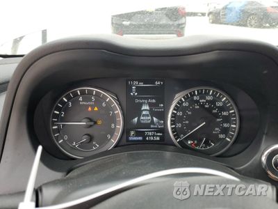 Zdjęcie 9 z 12 samochodu: 2019 INFINITI Q50 LUXE VIN:JN1EV7AR4KM551592 - miniatura