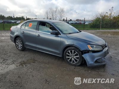 Czwarte zdjęcie samochodu z boku: 2013 VOLKSWAGEN JETTA SE VIN:3VWDP7AJ2DM380939 - miniatura