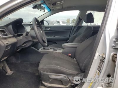Zdjęcie 7 z 15 samochodu: 2019 KIA OPTIMA LX VIN:5XXGT4L37KG354098 - miniatura