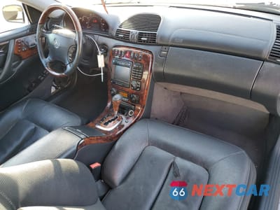 Zdjęcie 8 z 15 samochodu: 2001 MERCEDES-BENZ CL 500 VIN:WDBPJ75J71A015174 - miniatura