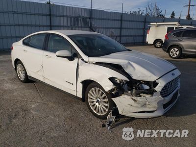 Czwarte zdjęcie samochodu z boku: 2015 FORD FUSION S HYBRID VIN:3FA6P0UU1FR171034 - miniatura
