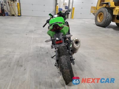 Czwarte zdjęcie samochodu z boku: 2024 KAWASAKI ZX400 S VIN:ML5ZXCS14RDA21267 - miniatura