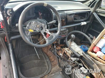 Zdjęcie 8 z 12 samochodu: 1999 SATURN SC2 VIN:1G8ZR1270XZ271458 - miniatura