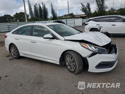 Czwarte zdjęcie samochodu z boku: 2017 HYUNDAI SONATA SPORT VIN:5NPE34AF4HH508400 - miniatura