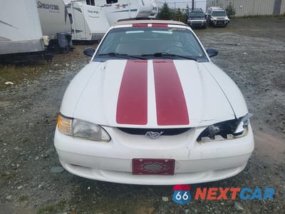 Piąte zdjęcie samochodu w środku: 1994 FORD MUSTANG VIN:1FALP4447RF118267 - miniatura