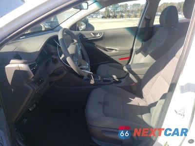 Zdjęcie 7 z 14 samochodu: 2020 HYUNDAI IONIQ BLUE VIN:KMHC65LC0LU240124 - miniatura