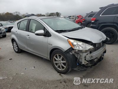 Czwarte zdjęcie samochodu z boku: 2014 TOYOTA PRIUS C VIN:JTDKDTB39E1560574 - miniatura