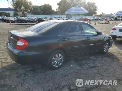 Trzecie zdjęcie samochodu z tyłu: 2002 TOYOTA CAMRY LE VIN:JTDBE32K220035359 - miniatura