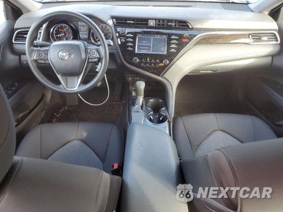Zdjęcie 8 z 14 samochodu: 2019 TOYOTA CAMRY L VIN:4T1B11HK0KU253487 - miniatura
