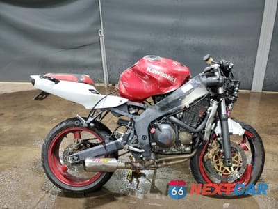 2000 KAWASAKI ZX600 J1 JKAZX4J1XYA017759 - główne zdjęcie licytacji z USA - miniatura