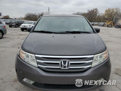 Piąte zdjęcie samochodu w środku: 2013 HONDA ODYSSEY TOURING VIN:5FNRL5H93DB067004 - miniatura