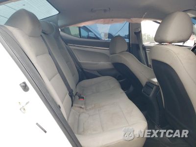 Zdjęcie 10 z 12 samochodu: 2017 HYUNDAI ELANTRA SE VIN:5NPD74LF0HH139211 - miniatura