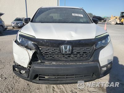 Piąte zdjęcie samochodu w środku: 2019 HONDA PASSPORT EXL VIN:5FNYF8H5XKB028697 - miniatura