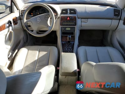 Zdjęcie 8 z 12 samochodu: 2001 MERCEDES-BENZ CLK 320 VIN:WDBLJ65G41F186271 - miniatura