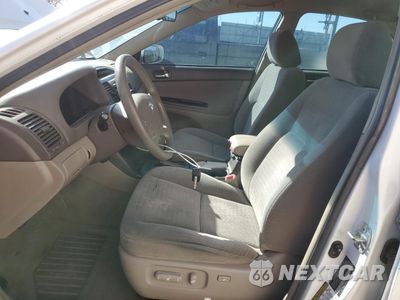 Zdjęcie 7 z 12 samochodu: 2005 TOYOTA CAMRY LE VIN:4T1BE32K65U583292 - miniatura