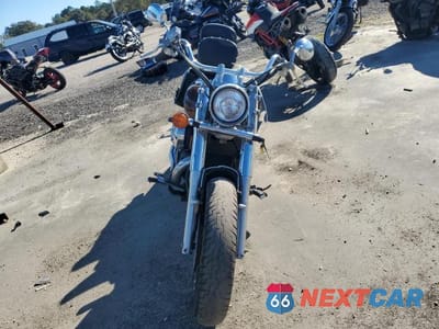Drugie zdjęcie samochodu z przodu: 2018 HONDA VT750 C VIN:JH2RC5002JK400022 - miniatura