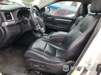 Zdjęcie 7 z 13 samochodu: 2015 TOYOTA HIGHLANDER XLE VIN:5TDKKRFH9FS088931 - miniatura