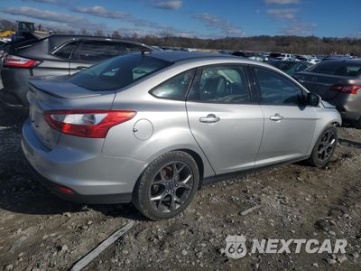 Trzecie zdjęcie samochodu z tyłu: 2013 FORD FOCUS SE VIN:1FADP3F21DL308618 - miniatura
