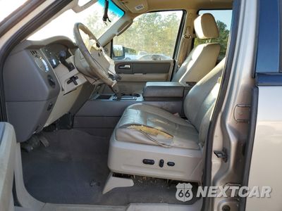 Zdjęcie 7 z 13 samochodu: 2008 FORD EXPEDITION XLT VIN:1FMFU15538LA55377 - miniatura