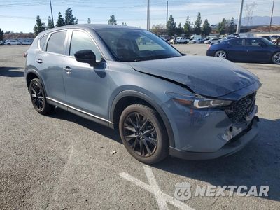 Czwarte zdjęcie samochodu z boku: 2023 MAZDA CX-5 PREFERRED VIN:JM3KFBCM0P0181104 - miniatura