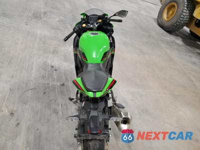 Zdjęcie 6 z 8 samochodu: 2024 KAWASAKI ZX400 S VIN:ML5ZXCS14RDA21267 - miniatura