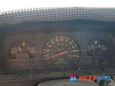 Zdjęcie 9 z 12 samochodu: 1993 TOYOTA PICKUP 1/2 TON SHORT WHEELBASE STB VIN:4TARN81A9PZ067664 - miniatura