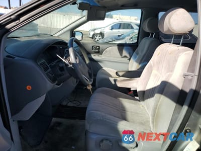 Zdjęcie 7 z 13 samochodu: 2000 TOYOTA SIENNA LE VIN:4T3ZF13C8YU178599 - miniatura