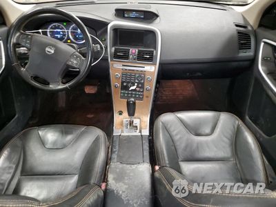 Zdjęcie 8 z 13 samochodu: 2010 VOLVO XC60 T6 VIN:YV4992DZ9A2025466 - miniatura