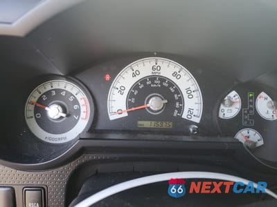 Zdjęcie 9 z 13 samochodu: 2010 TOYOTA FJ CRUISER VIN:JTEZU4BF9AK010743 - miniatura