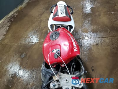 Piąte zdjęcie samochodu w środku: 2000 KAWASAKI ZX600 J1 VIN:JKAZX4J1XYA017759 - miniatura