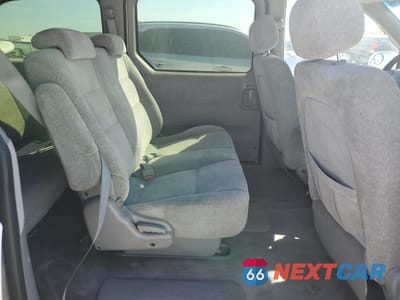 Zdjęcie 11 z 13 samochodu: 2004 KIA SEDONA EX VIN:KNDUP131946548637 - miniatura