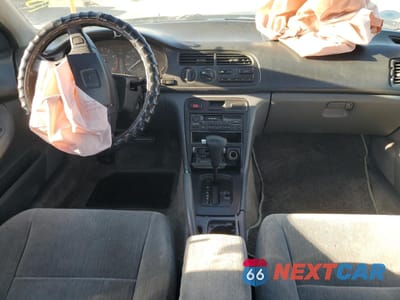 Zdjęcie 8 z 13 samochodu: 1994 HONDA ACCORD LX VIN:1HGCD5638RA000515 - miniatura