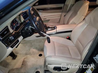 Zdjęcie 7 z 12 samochodu: 2014 BMW 750 LXI VIN:WBAYF8C5XED653780 - miniatura