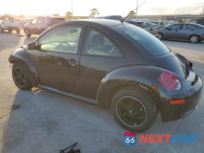 Drugie zdjęcie samochodu z przodu: 2010 VOLKSWAGEN NEW BEETLE VIN:3VWPG3AG7AM013265 - miniatura