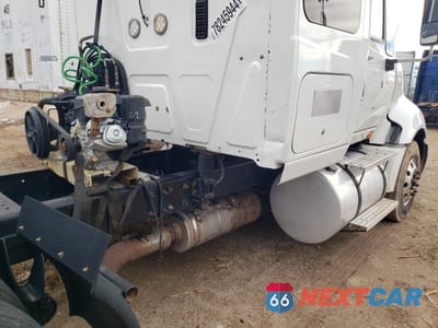 Zdjęcie 9 z 10 samochodu: 2013 INTERNATIONAL PROSTAR VIN:3HSDJSJR9DN355387 - miniatura