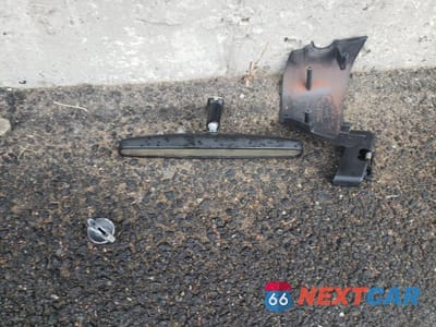 Zdjęcie 12 z 13 samochodu: 1987 FORD MUSTANG GT VIN:1FABP42E2HF224700 - miniatura