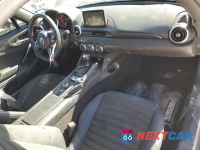 Zdjęcie 8 z 13 samochodu: 2018 FIAT 124 SPIDER CLASSICA VIN:JC1NFAEK7J0138623 - miniatura