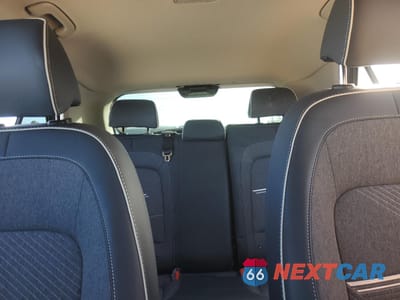 Zdjęcie 10 z 14 samochodu: 2024 HYUNDAI VENUE LIMITED VIN:KMHRC8A31RU298405 - miniatura