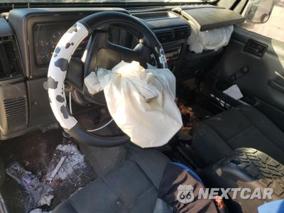 Zdjęcie 8 z 15 samochodu: 2006 JEEP WRANGLER X VIN:1J4FA39S46P741680 - miniatura