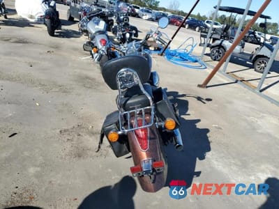 Czwarte zdjęcie samochodu z boku: 2018 HONDA VT750 C VIN:JH2RC5002JK400022 - miniatura