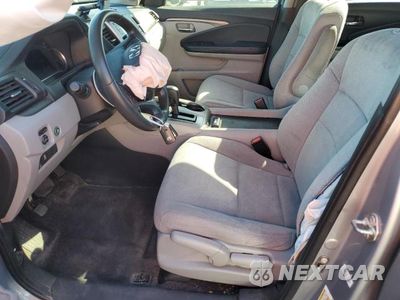 Zdjęcie 7 z 13 samochodu: 2019 HONDA PILOT LX VIN:5FNYF5H16KB033410 - miniatura