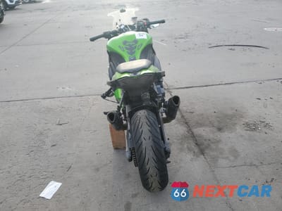 Czwarte zdjęcie samochodu z boku: 2012 KAWASAKI ZX1000 G VIN:JKAZXCG18CA017785 - miniatura