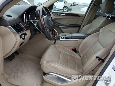 Zdjęcie 7 z 16 samochodu: 2016 MERCEDES-BENZ GL 550 4MATIC VIN:4JGDF7DE3GA639276 - miniatura