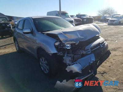 Czwarte zdjęcie samochodu z boku: 2019 MITSUBISHI RVR SE VIN:JA4AH3AU1KU601150 - miniatura