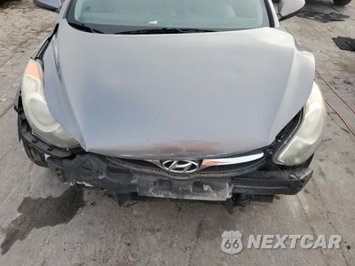 Zdjęcie 13 z 14 samochodu: 2013 HYUNDAI ELANTRA GLS VIN:5NPDH4AE5DH356402 - miniatura